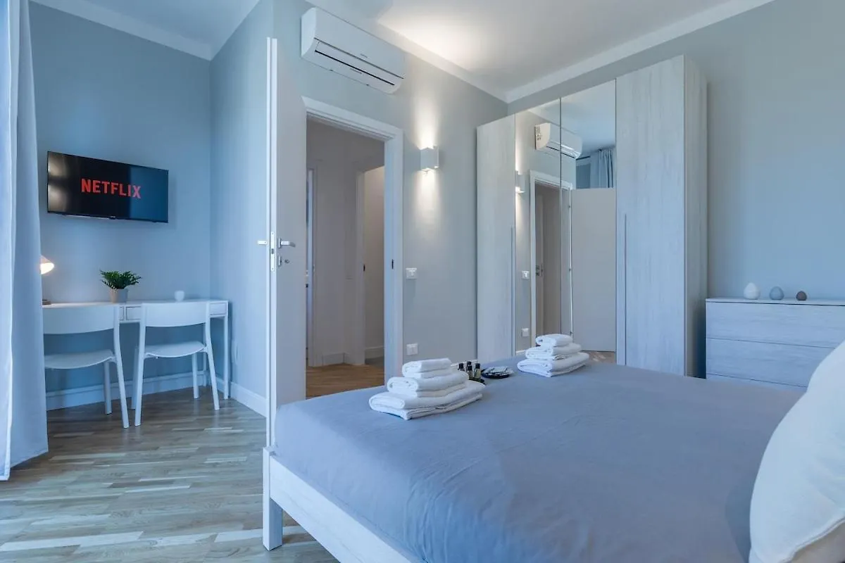 Careggi-Rifredi Chic Apartment Tramvia-Parking Florence Italy