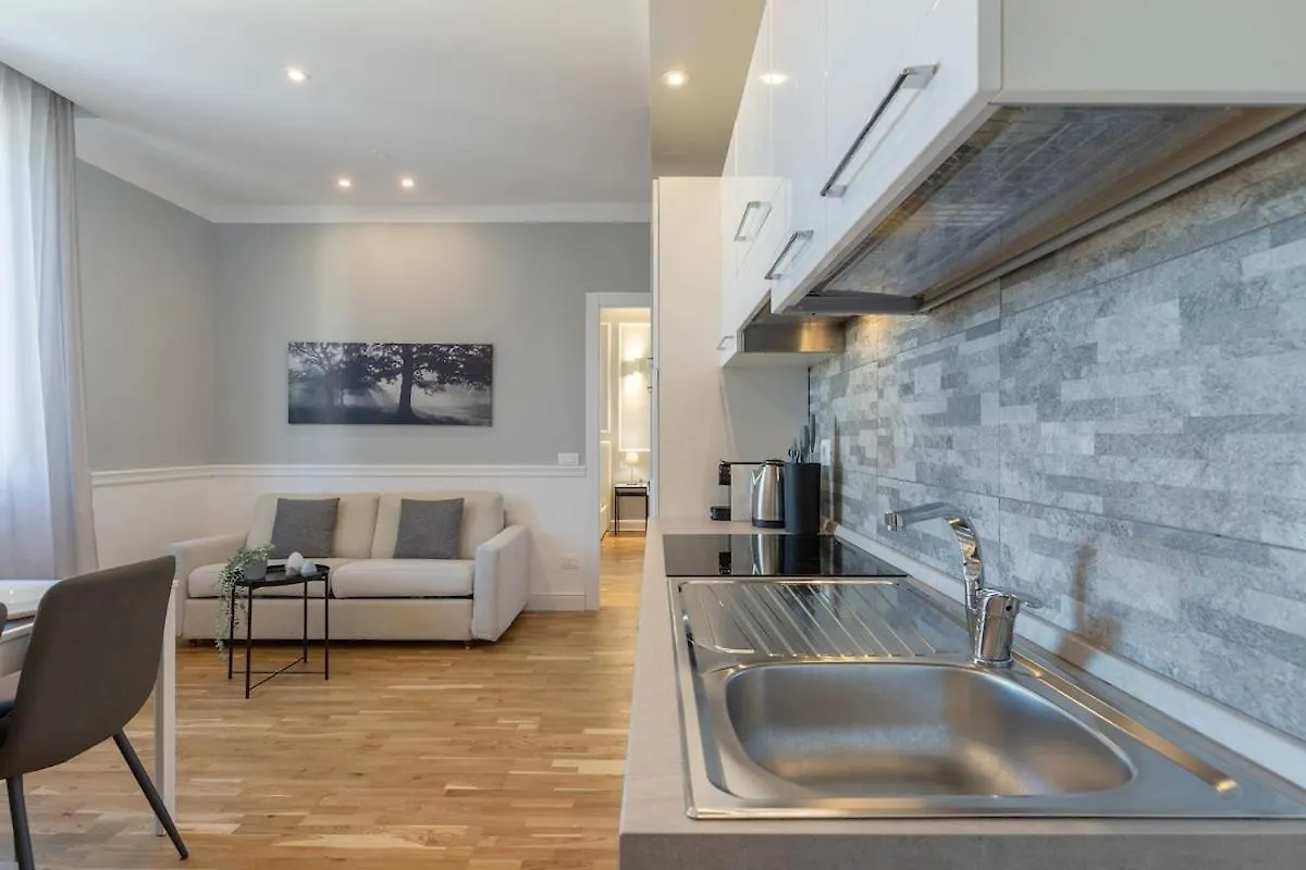 Careggi-Rifredi Chic Apartment Tramvia-Parking Florence 0*,  Italy
