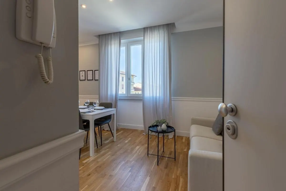 Careggi-Rifredi Chic Apartment Tramvia-Parking Florence