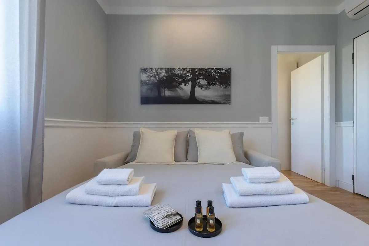 Careggi-Rifredi Chic Apartment Tramvia-Parking Florence
